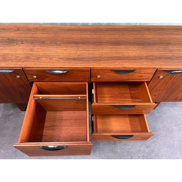 1960s Jens Risom (Attributed) 72” Walnut Credenza, Refurbished W/ Restored Top For Sale - Image 12 of 12