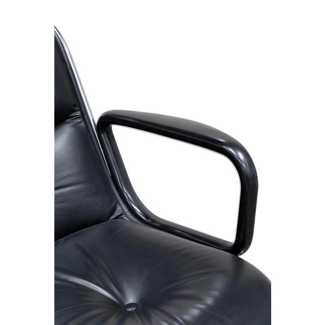 Pair of Black Leather and Aluminum Pollack Excecutive Chairs for Knoll For Sale In Detroit - Image 6 of 10