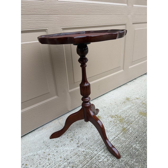 Vintage Georgian Embossed Red Leather Top Mahogany Side Table For Sale In South Bend - Image 6 of 8