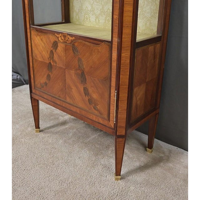 Louis XVI Marquetry Display Cabinet, 20th Century For Sale - Image 11 of 18