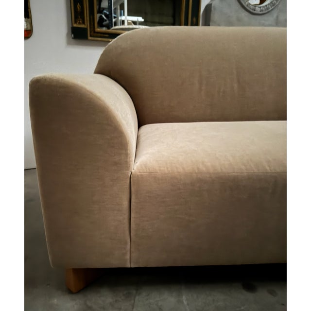 Holland & Sherry Wilshire Sofa For Sale - Image 14 of 18