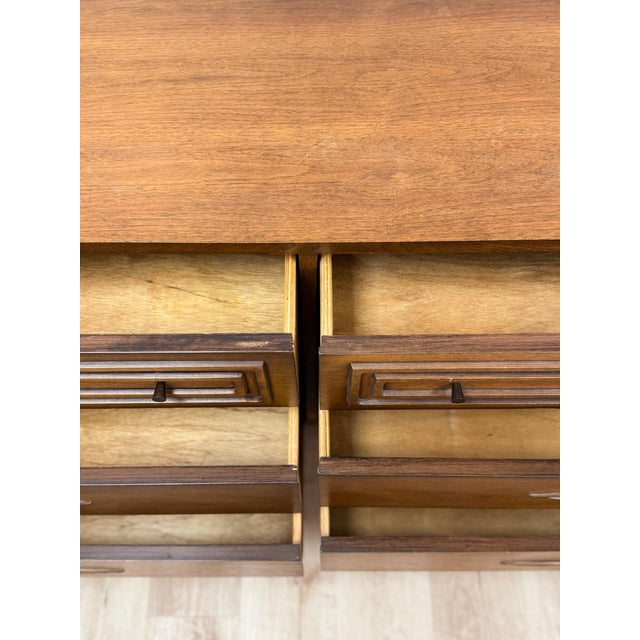 Vintage Dresser Broyhill Sculptra MCM Six Drawer Lowboy Bronze Walnut 1960s For Sale - Image 15 of 16