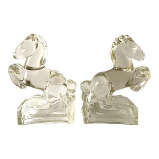 1940's Clear Pressed Glass Rearing Horses Bookends, Attributed to l.e. Smith - a Pair For Sale