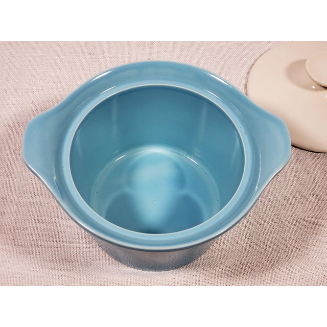 Vintage Original Mid Century Modern Atomic Style Shawnee Pottery Casserole Dish & Lid For Sale In Baltimore - Image 6 of 9