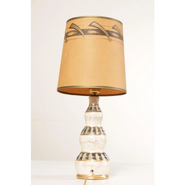 Mid Century Modern Ceramic Table Lamp with Drum Shade For Sale - Image 4 of 13