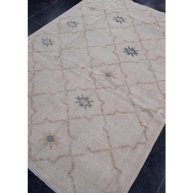 Turkish Turkish Oushak Rug 4'10" x 6'8" For Sale - Image 3 of 8