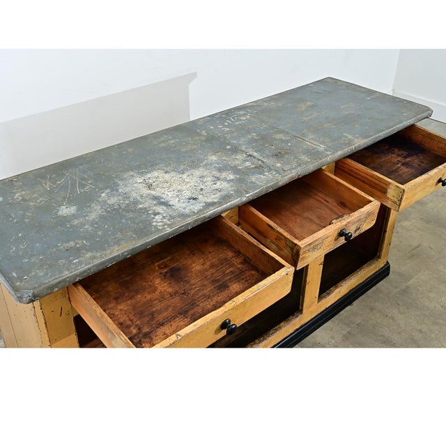 French Shop Counter or Bar with Zinc Top For Sale - Image 15 of 18