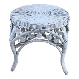Vintage White Victorian Wicker Heywood Wakefield Footstool For Sale
