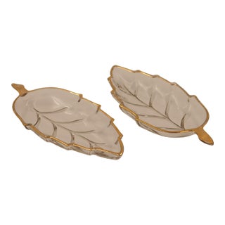 Pair of 1950s Hazel-Atlas Pressed Glass Leaf Dishes With Gold Trim For Sale