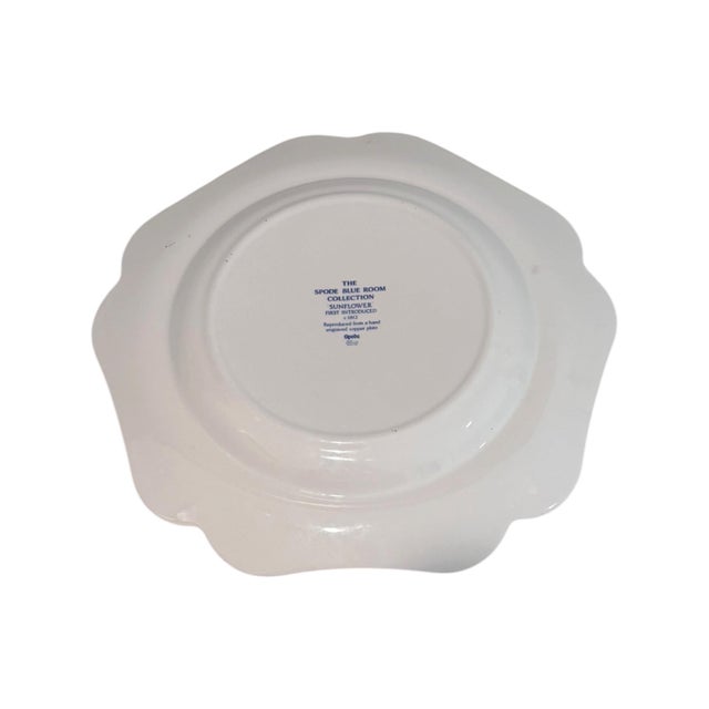 English Vintage Spode Blue Room "Sunflower" Scalloped Rim Serving Bowl – Made in England For Sale - Image 3 of 5