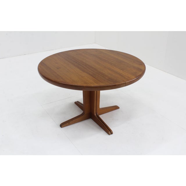 1960s Large Vintage Danish Round Extendable Dining Table, 1960s For Sale - Image 5 of 11