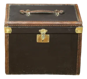 Traraz Brand Hat Trunk