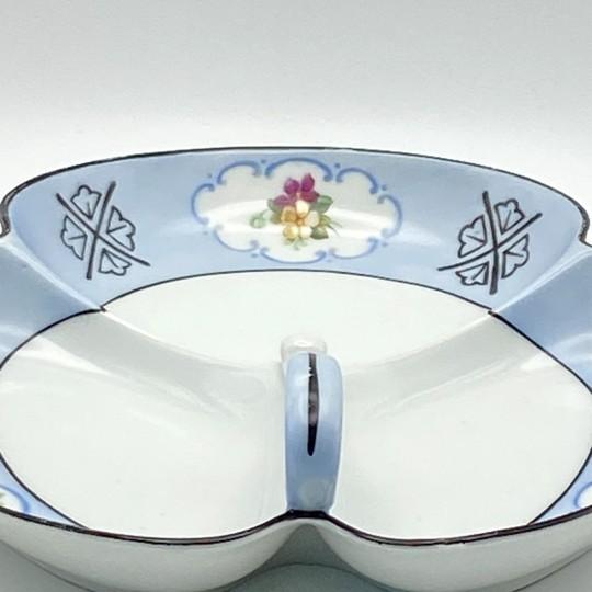 Blue Vintage Reinhold Schlegelmilch Porcelain Divided Trefoil Candy Dish With Flowers For Sale - Image 8 of 16