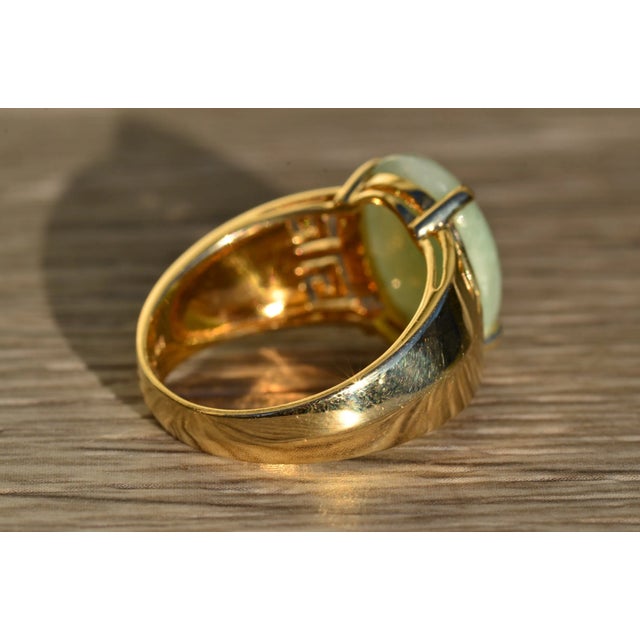 The Elata: Ladies Contemporary Jade Cocktail Ring in 14K For Sale - Image 4 of 8