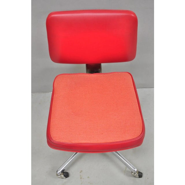 Mid-Century Modern Vintage Mid Century Modern Red Adjustable Chrome Office Desk Chair by Hon For Sale - Image 3 of 14