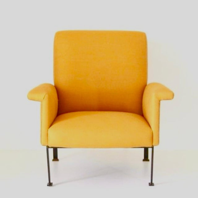 Eclectic Mid-Century Modern Sculptural Armchair in Statement Mustard Yellow and Iron – Italy, 1950s Refined vintage...