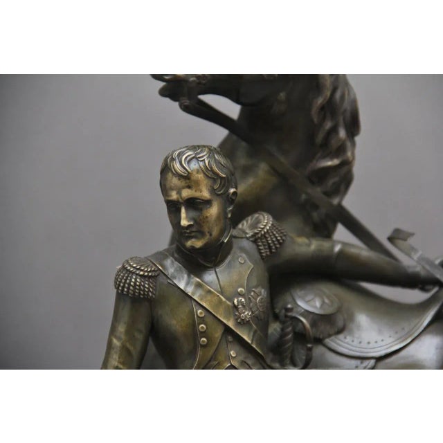 Early 19th Century Marble & Bronze Mantle Clock For Sale - Image 10 of 17