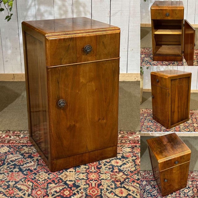1950s Art Deco English bedside table in walnut - H=69.5cm W=37.5cm D=41cm