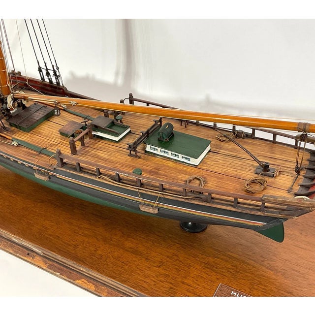 Wood Ship Model "Hudson River Sloop Illinois" For Sale - Image 7 of 12