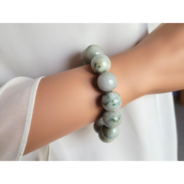Contemporary Burmese Pale Celadon Jade Beaded Stretch Bracelet, 9 Inch For Sale - Image 3 of 8
