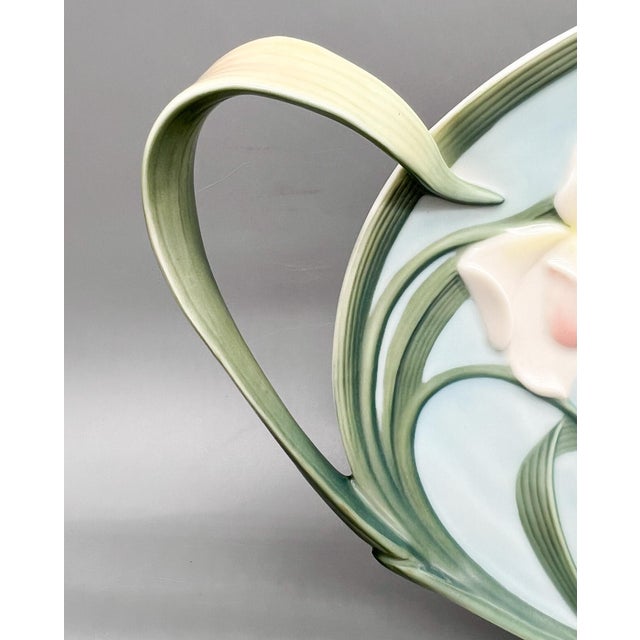 Franz Papillon Porcelain Iris & Butterfly Sculptural Platter Xp1694 – Art Nouveau Botanical Serveware - Spring/ Easter For Sale - Image 12 of 12