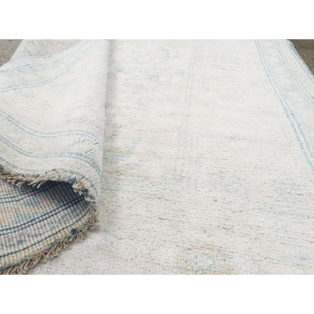 Galerie Shabab Collection Mid-20th Century Indian Cotton Agra Accent Rug For Sale In New York - Image 6 of 6