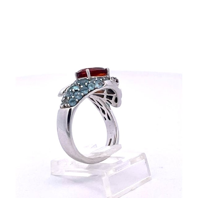 1970s Polished 14k White Gold Garnet and Ruby Cocktail Ring With Blue Topaz, Size 5 For Sale In Los Angeles - Image 6 of 9
