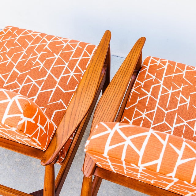 Restored 1960s Mid Century Modern Studio Crafted Oak Lounge Chairs For Sale - Image 17 of 18