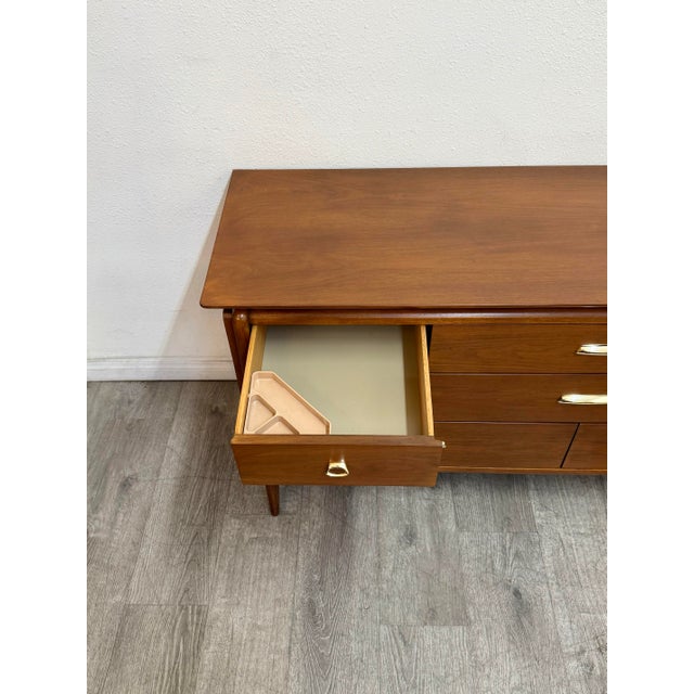 Mid Century Modern Drexel Dresser For Sale - Image 10 of 12