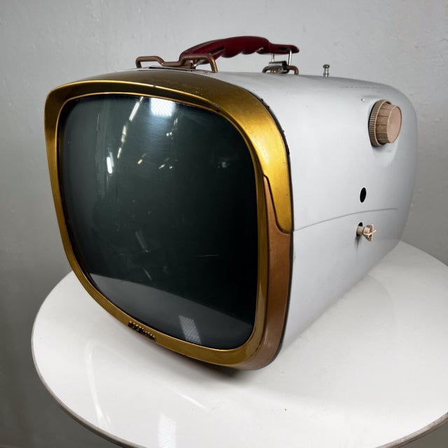 1950s Portable Tube Tv Deluxe Rca Victor Television New Jersey Chairish