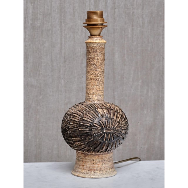 1960s Sculptural Stoneware Table Lamp by Jette Hellerøe for Axella Keramik, Denmark, 1960s For Sale - Image 5 of 12