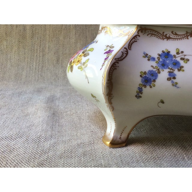 Metal Exceptional Dresden Porcelain Covered Box by Adolph Hamann, Early 19th Century For Sale - Image 7 of 12