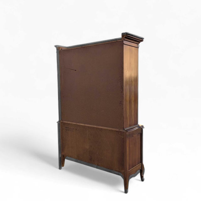 Brown Late 20th Century Queen Anne Style Wood and Glass China Hutch Cabinet For Sale - Image 8 of 16