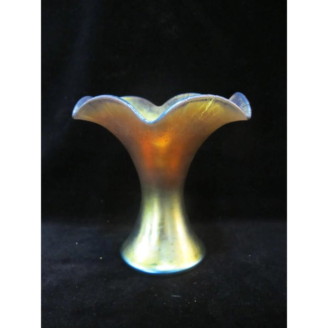American Steuben Aurene 723 Gold Blue Iridescent Ruffle Art Glass Vase For Sale - Image 3 of 8