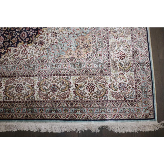 Late 20th Century All Silk Turkish Herekeh Rug no. 10936 For Sale - Image 5 of 12