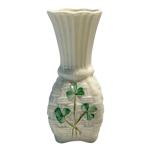Vintage Belleek Irish Bud Vase For Sale