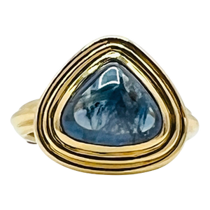 4 Carat Triangular Blue Sapphire Cabochon Bezel Ring in 18k Yellow Gold, Size 6.5