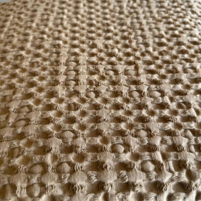 French Cotton Waffle Baffle Coverlet Blanket Queen or King Size in Tabac For Sale In Los Angeles - Image 6 of 6