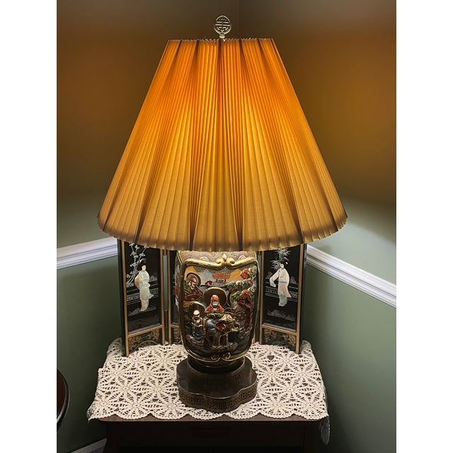 Vintage 31" Japanese Satsuma Moriage Table Lamp With Pleated Shade For Sale - Image 17 of 18