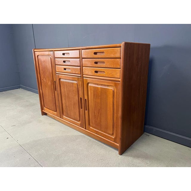 Mid-Century Scandinavian Sideboard by Dyrlund, 1960s For Sale - Image 6 of 14