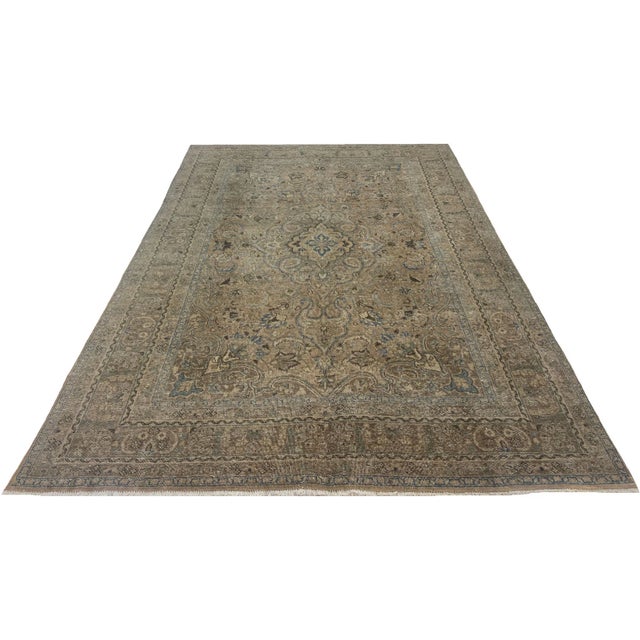 Vintage rug | Size: 284 x 199 cm | Hand-knotted | Material: Wool | Condition: Very good | Modern design with classic...