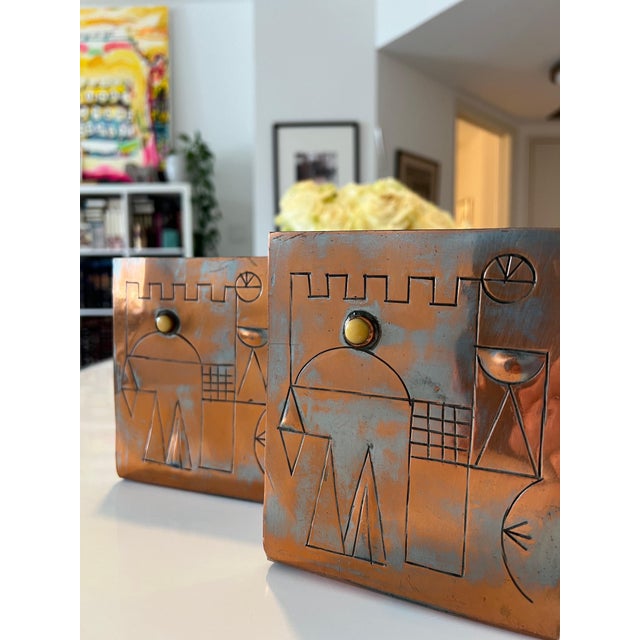 Israeli Mod Arts & Crafts Copper Sculpture Bookends Bezalel Schatz Yaad Studio, c.1960s For Sale - Image 4 of 15