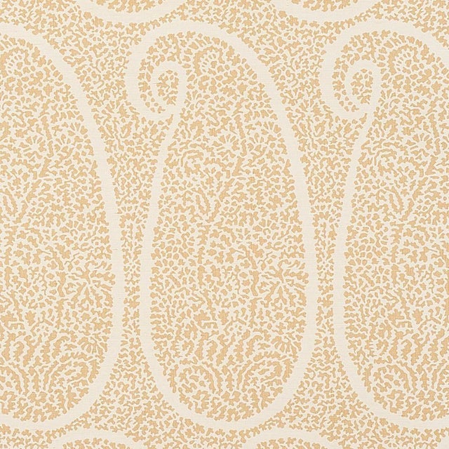 Sample - Schumacher Ambala Paisley Sisal Wallpaper in Straw For Sale
