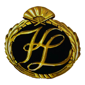 1980s Karl Lagerfeld Black Glass Onyx "KL"In Script Carved Fan Brooch