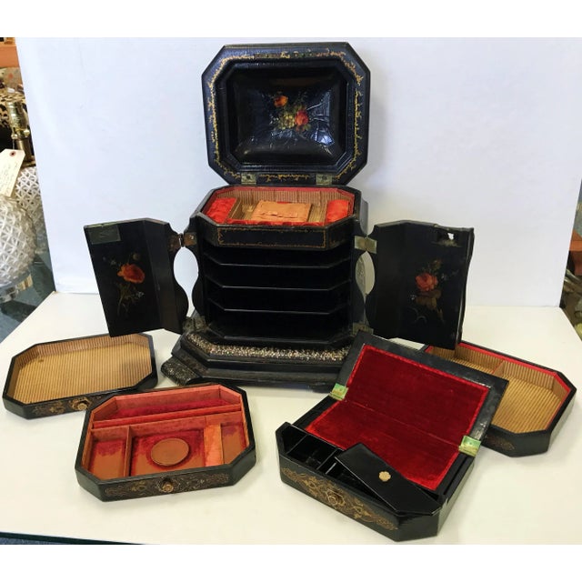 19th Century Papier Mâché Lacquered Jewelry Box Hand Painted with Inlaid With Mother-Of-Pearl For Sale - Image 11 of 13