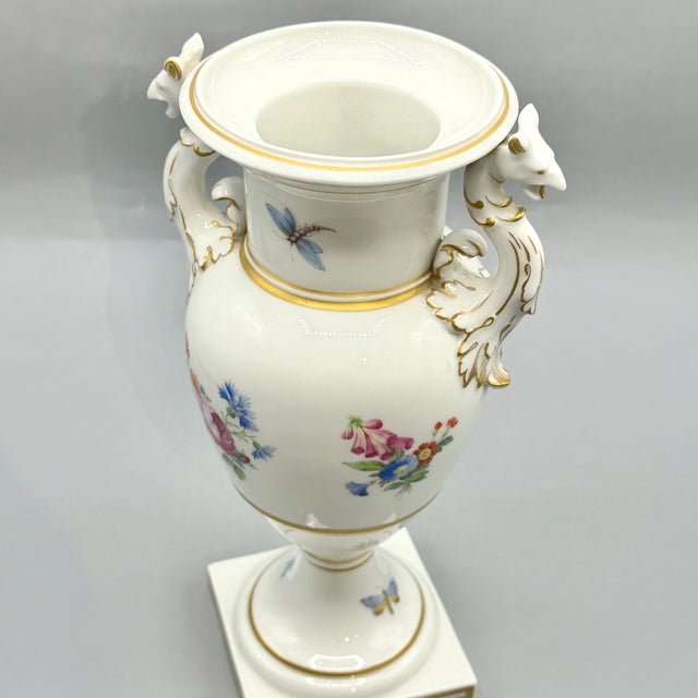 Antique Porcelain Neoclassical Griffin-Handled Amphora Urn Vase from KPM Berlin, 1890s For Sale - Image 14 of 18
