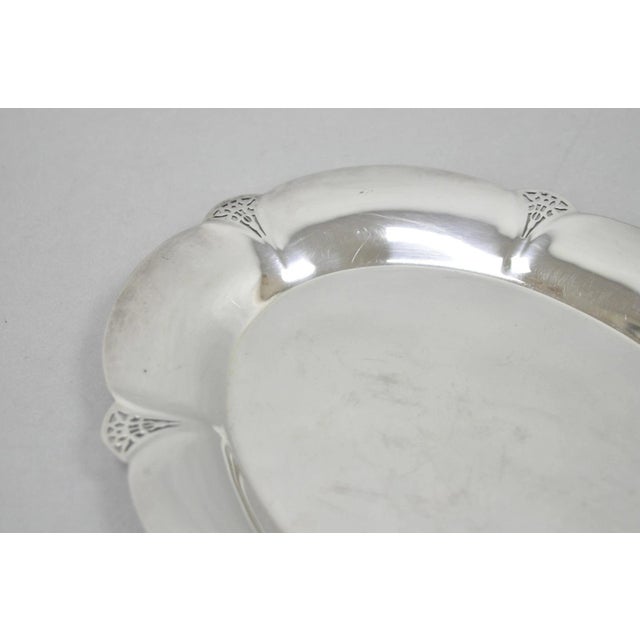 Mid 20th Century Vintage Art Deco Wm Rogers 411 Silver Plated Small Oval Scalloped 11" Dish Tray For Sale - Image 5 of 12