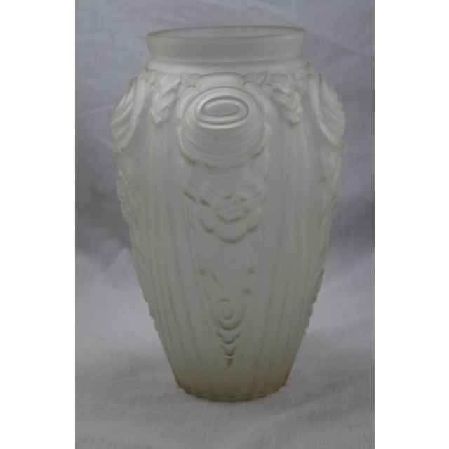 Art Deco French Art Deco Frosted Glass Deco Relief Vase For Sale - Image 3 of 11