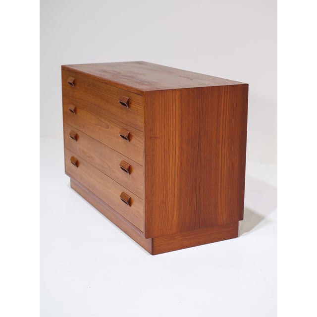 Chest of Drawers in Teak by Børge Mogensen for Søborg Møbelfabrik, 1950s For Sale - Image 6 of 17
