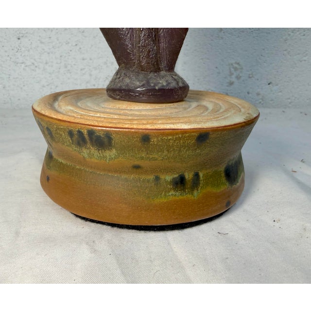 Rare Vintage Handmade MCM Purple Lucite and Pottery Base Electric Table Lamp For Sale - Image 10 of 12